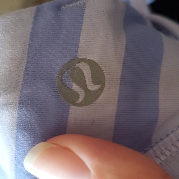 Lululemon energy bra size 4 - Picture 3 of 5